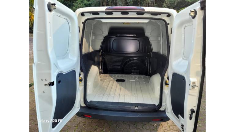 FIAT - FIORINO - 2021/2021 - Branca - R$ 76.000,00