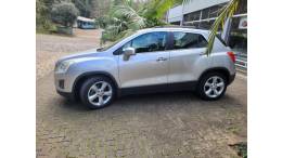 CHEVROLET - TRACKER - 2015/2015 - Prata - R$ 72.000,00