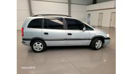 CHEVROLET - ZAFIRA - 2007/2008 - Prata - R$ 30.000,00