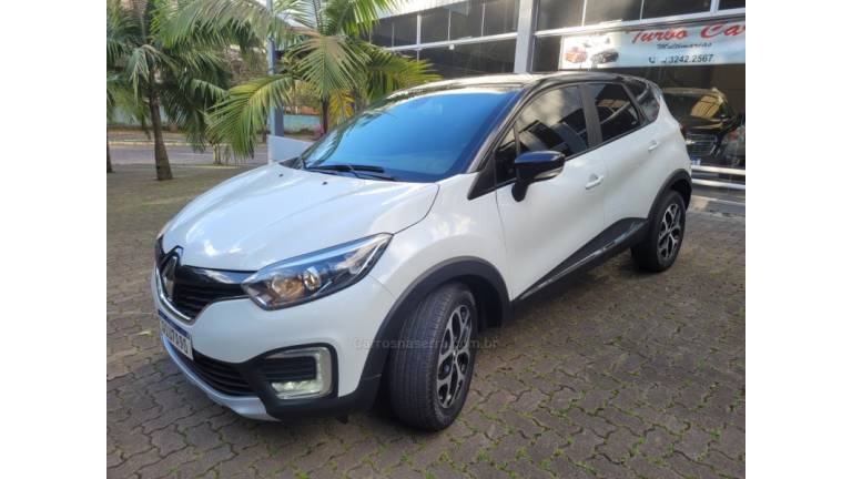 RENAULT - CAPTUR - 2018/2018 - Branca - R$ 72.000,00