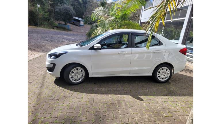 FORD - KA - 2019/2020 - Branca - R$ 60.000,00