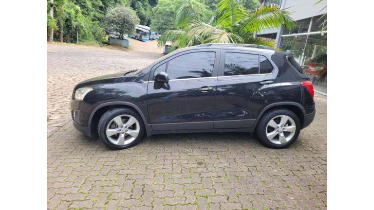 CHEVROLET - TRACKER - 2014/2014 - Preta - R$ 72.000,00