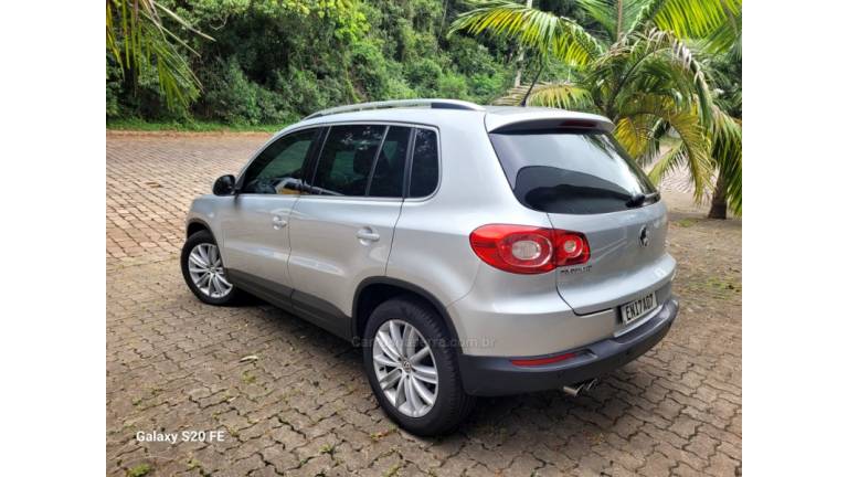 VOLKSWAGEN - TIGUAN - 2011/2011 - Prata - R$ 42.000,00