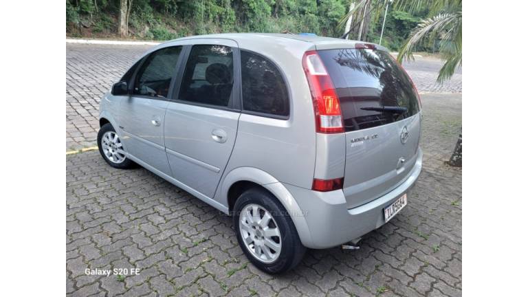 CHEVROLET - MERIVA - 2004/2004 - Bege - R$ 20.000,00