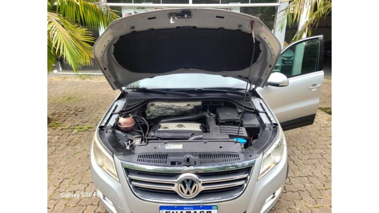 VOLKSWAGEN - TIGUAN - 2011/2011 - Prata - R$ 42.000,00