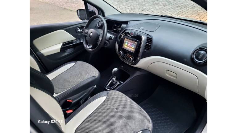 RENAULT - CAPTUR - 2018/2019 - Prata - R$ 73.000,00