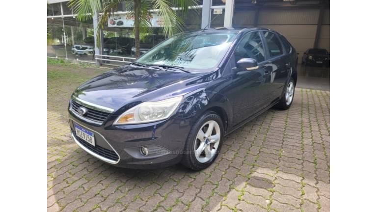 FORD - FOCUS - 2011/2012 - Preta - R$ 43.000,00