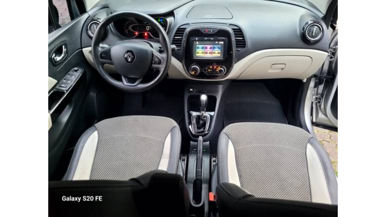 RENAULT - CAPTUR - 2018/2019 - Prata - R$ 73.000,00