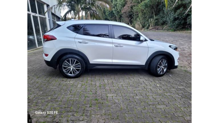 HYUNDAI - TUCSON - 2017/2018 - Branca - R$ 91.000,00