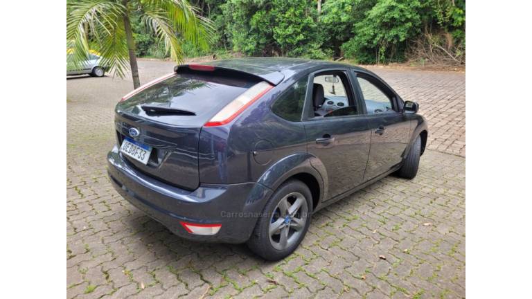 FORD - FOCUS - 2012/2013 - Preta - R$ 39.000,00