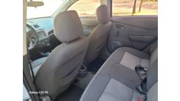 CHEVROLET - COBALT - 2012/2013 - Prata - R$ 40.000,00