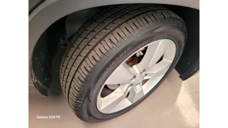 CHEVROLET - TRACKER - 2014/2014 - Cinza - R$ 68.000,00