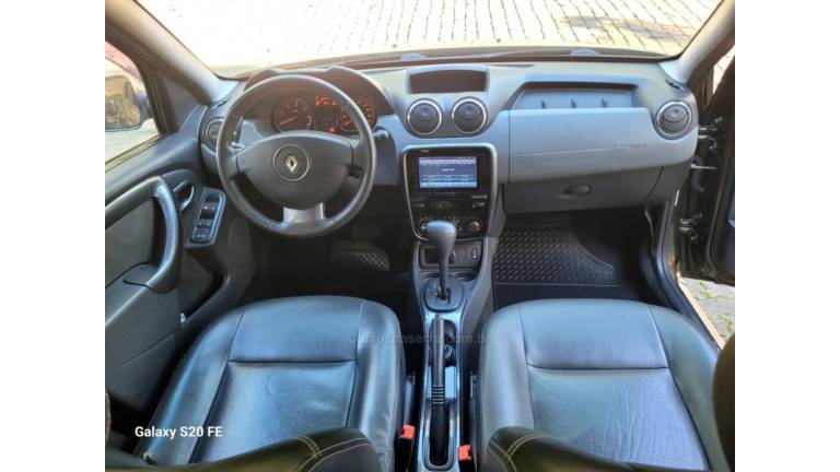 RENAULT - DUSTER - 2014/2015 - Verde - R$ 55.000,00