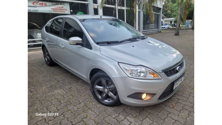 FORD - FOCUS - 2013/2013 - Prata - R$ 43.000,00
