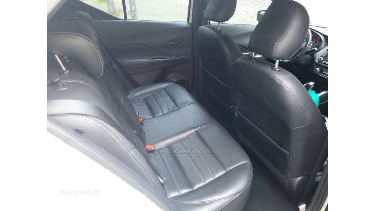 NISSAN - KICKS - 2018/2018 - Branca - R$ 82.000,00