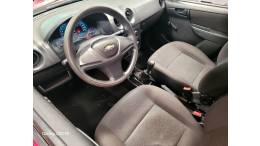 CHEVROLET - CELTA - 2012/2012 - Vermelha - R$ 26.000,00