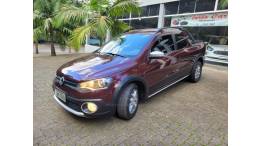 VOLKSWAGEN - SAVEIRO - 2014/2015 - Vermelha - R$ 72.000,00