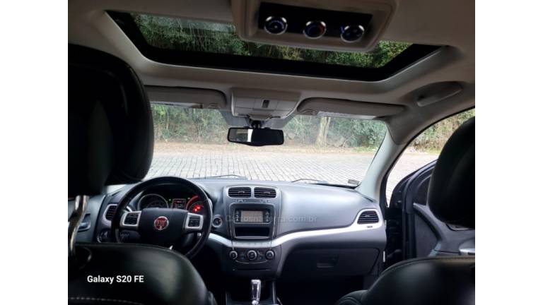 FIAT - FREEMONT - 2012/2012 - Preta - R$ 50.000,00