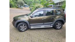 RENAULT - DUSTER - 2015/2015 - Verde - R$ 58.000,00