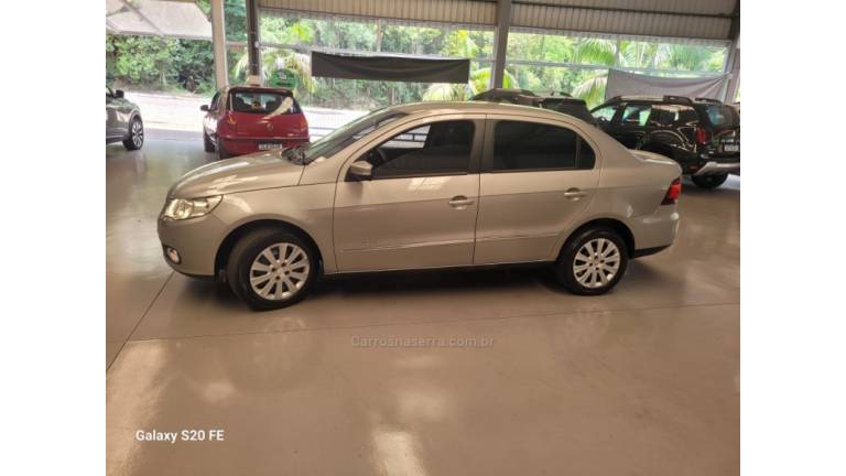 VOLKSWAGEN - VOYAGE - 2011/2011 - Cinza - R$ 33.000,00