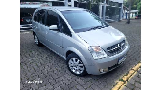 CHEVROLET - MERIVA - 2004/2004 - Bege - R$ 20.000,00