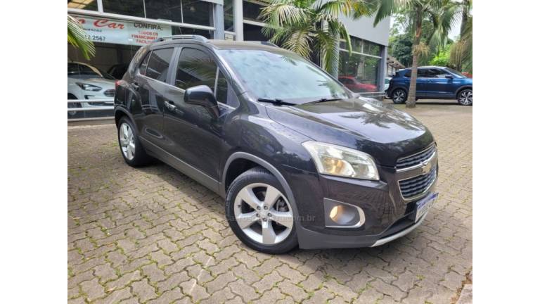 CHEVROLET - TRACKER - 2014/2014 - Preta - R$ 72.000,00