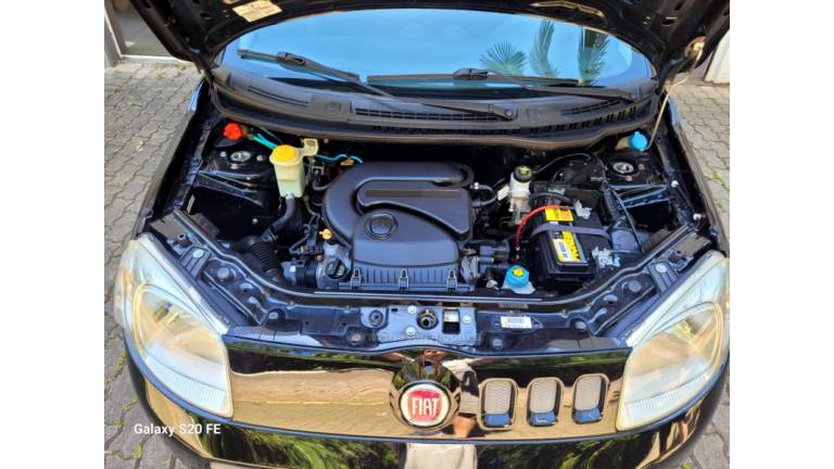 FIAT - UNO - 2015/2015 - Preta - R$ 32.000,00