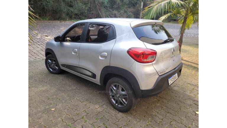 RENAULT - KWID - 2018/2018 - Prata - R$ 42.000,00