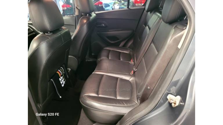 CHEVROLET - TRACKER - 2014/2014 - Cinza - R$ 68.000,00
