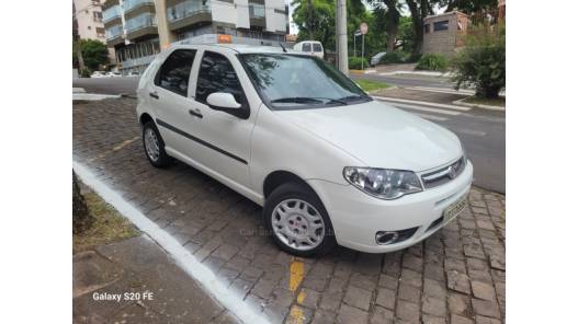 FIAT - PALIO - 2013/2013 - Branca - R$ 33.000,00