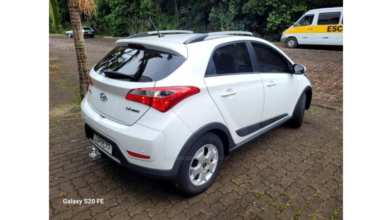 HYUNDAI - HB20X - 2014/2014 - Branca - R$ 54.000,00