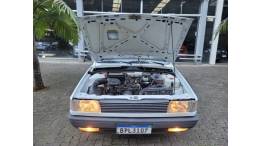 VOLKSWAGEN - GOL - 1995/1996 - Branca - R$ 13.500,00