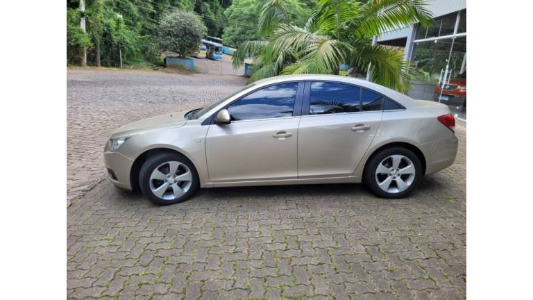 CHEVROLET - CRUZE - 2014/2014 - Bege - R$ 62.000,00