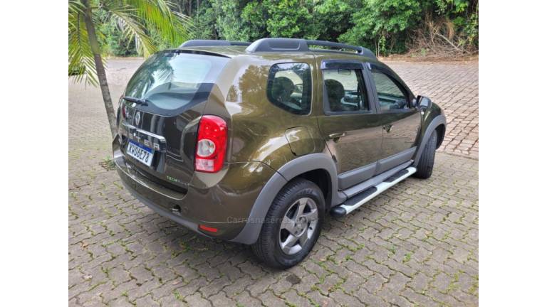 RENAULT - DUSTER - 2015/2015 - Verde - R$ 58.000,00