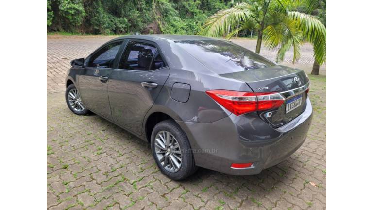 TOYOTA - COROLLA - 2016/2017 - Cinza - R$ 88.000,00