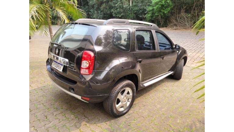 RENAULT - DUSTER - 2015/2015 - Preta - R$ 55.000,00