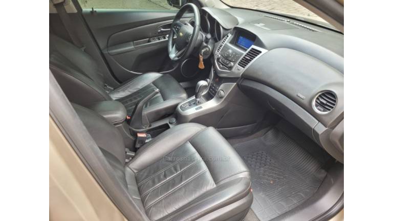 CHEVROLET - CRUZE - 2014/2014 - Bege - R$ 62.000,00