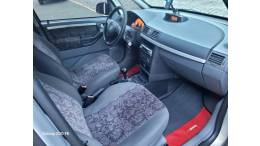 CHEVROLET - MERIVA - 2004/2004 - Bege - R$ 20.000,00