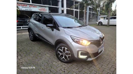 RENAULT - CAPTUR - 2018/2019 - Prata - R$ 73.000,00