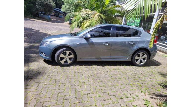 CHEVROLET - CRUZE - 2013/2013 - Cinza - R$ 57.000,00