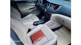 HYUNDAI - TUCSON - 2017/2018 - Branca - R$ 91.000,00