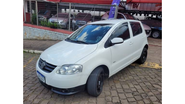 VOLKSWAGEN - FOX - 2009/2010 - Branca - Sob Consulta