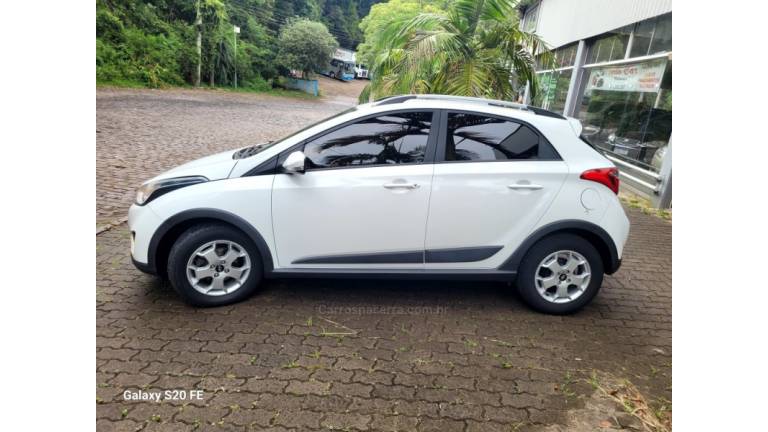 HYUNDAI - HB20X - 2014/2014 - Branca - R$ 54.000,00