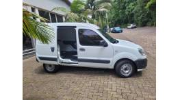 RENAULT - KANGOO - 2017/2018 - Branca - R$ 61.000,00