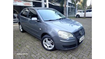 VOLKSWAGEN - POLO - 2008/2008 - Cinza - R$ 29.000,00