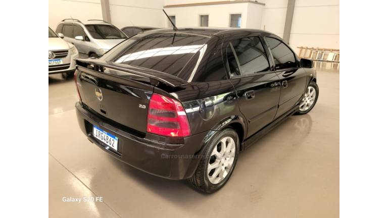 CHEVROLET - ASTRA - 2010/2011 - Preta - R$ 39.000,00
