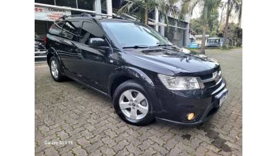 FIAT - FREEMONT - 2012/2012 - Preta - R$ 50.000,00