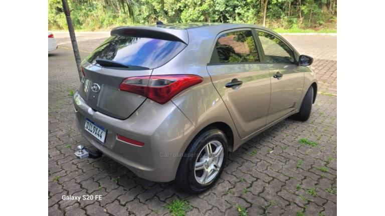 HYUNDAI - HB20 - 2017/2017 - Prata - R$ 48.000,00