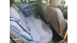 FIAT - UNO - 2015/2015 - Preta - R$ 32.000,00