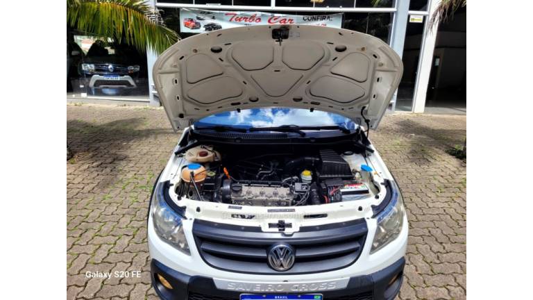 VOLKSWAGEN - SAVEIRO - 2012/2012 - Branca - R$ 54.000,00